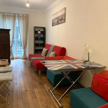 Appartamento Courcelles Cozy Place *